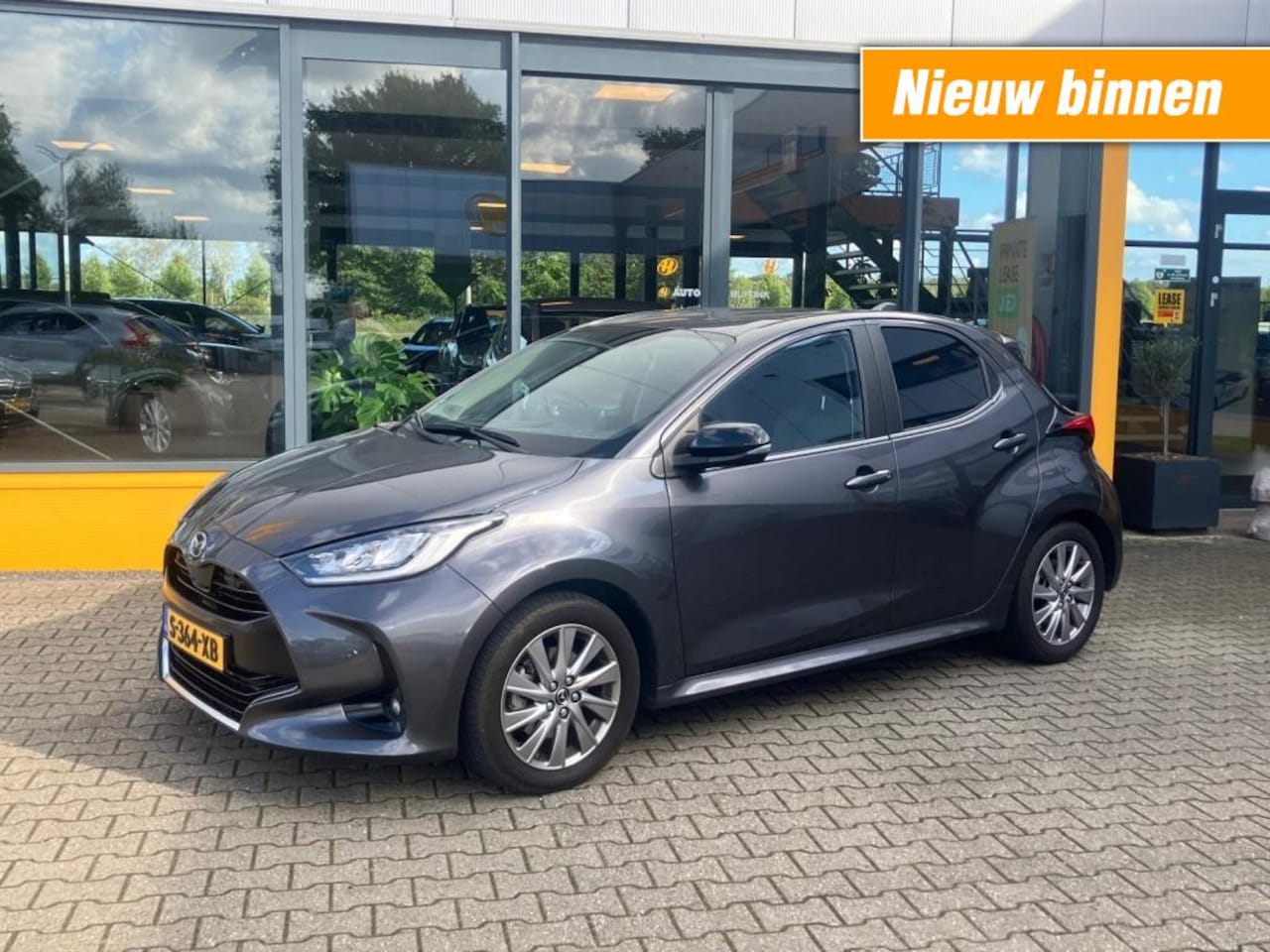 Mazda 2 - 1.5 Select - Navi-Apple/Android - camera - stoelverw - Head up display - AutoWereld.nl