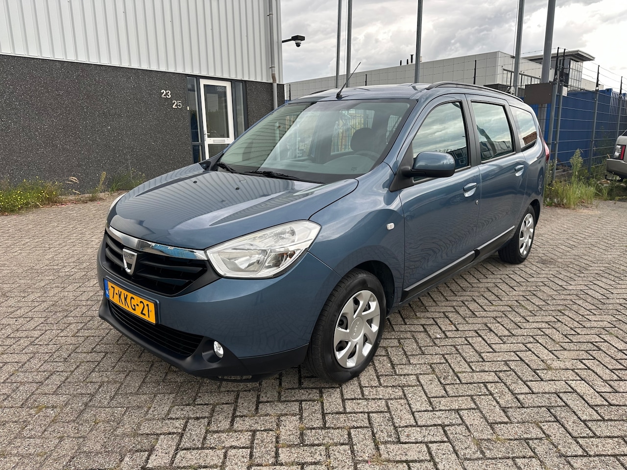 Dacia Lodgy - 1.5 dCi Lauréate 5p. 2013 - AutoWereld.nl