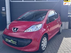 Peugeot 107 - 1.0-12V XR
