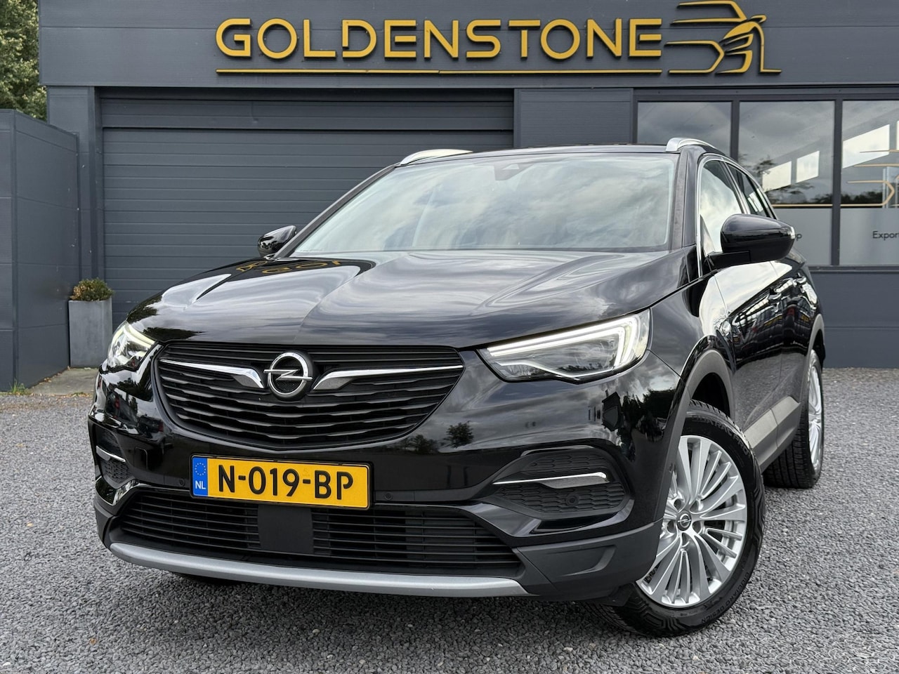 Opel Grandland X - 1.2 Turbo Innovation 2e Eigenaar,Trekhaak,Halfleder,131pk,Navi,Clima,Cruise,Camera,Apple C - AutoWereld.nl