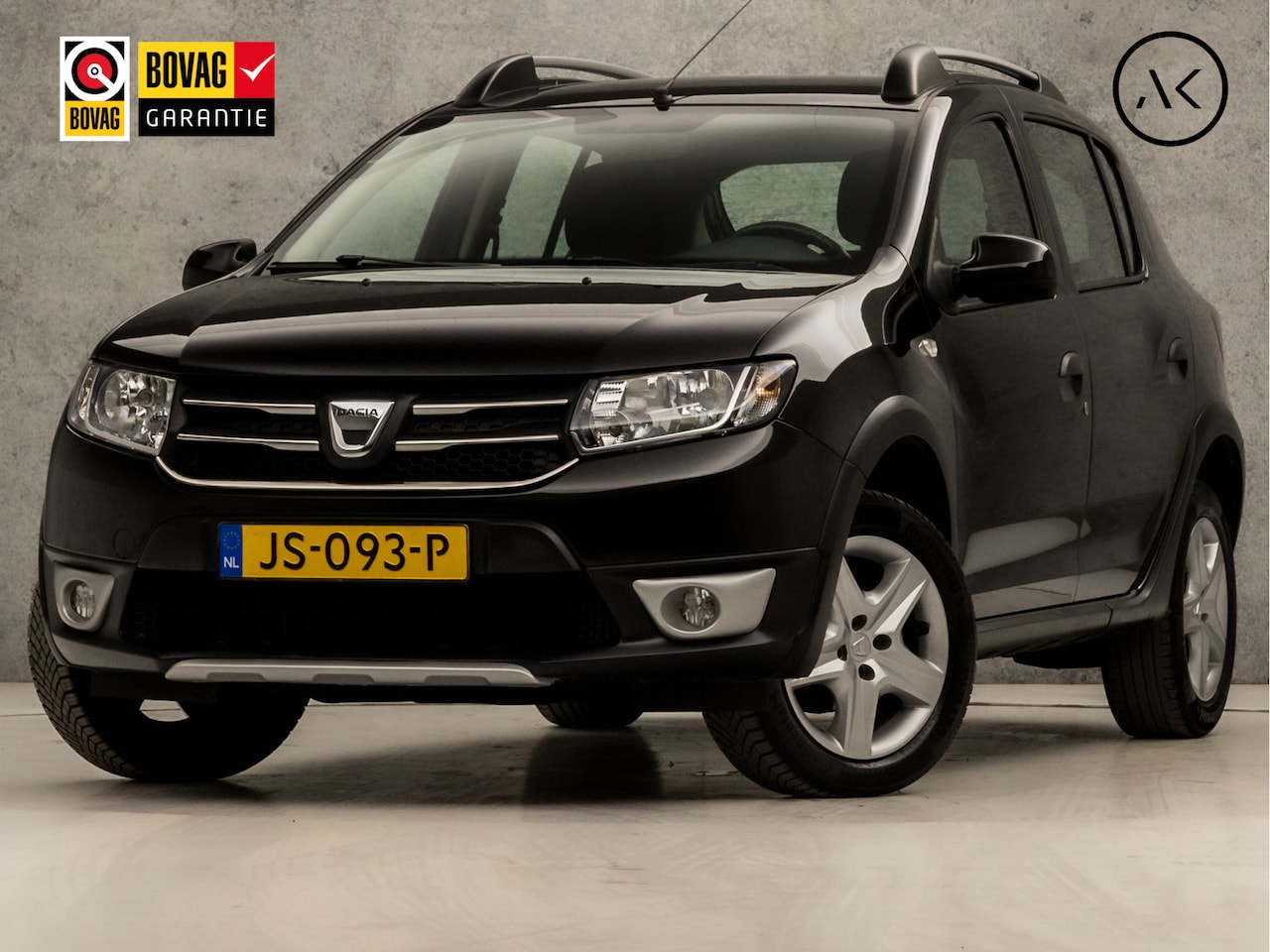 Dacia Sandero Stepway - 0.9 TCe Easy-R Lauréate Automaat (NAVIGATIE, CRUISE, LM VELGEN, SPORTSTOELEN, PARKEERSENSO - AutoWereld.nl