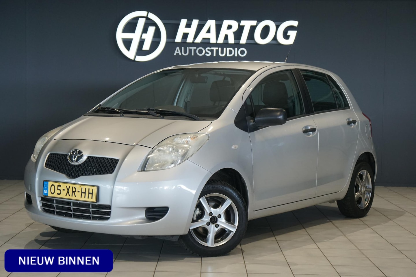 Toyota Yaris - 1.0 VVTi Spirit + DEALER ONDERHOUDEN - AutoWereld.nl