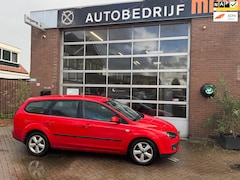 Ford Focus Wagon - 1.6-16V Futura