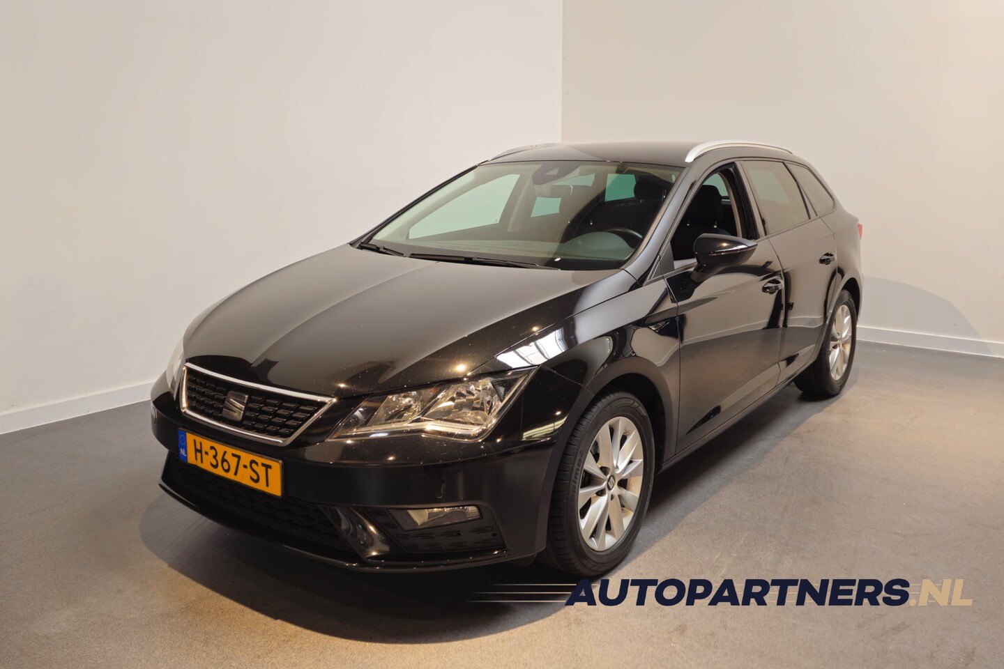 SEAT Leon ST - 1.5 TSI Style Ultimate Edition - Automaat - Apple Carplay/Android auto - Achteruitrijcamer - AutoWereld.nl