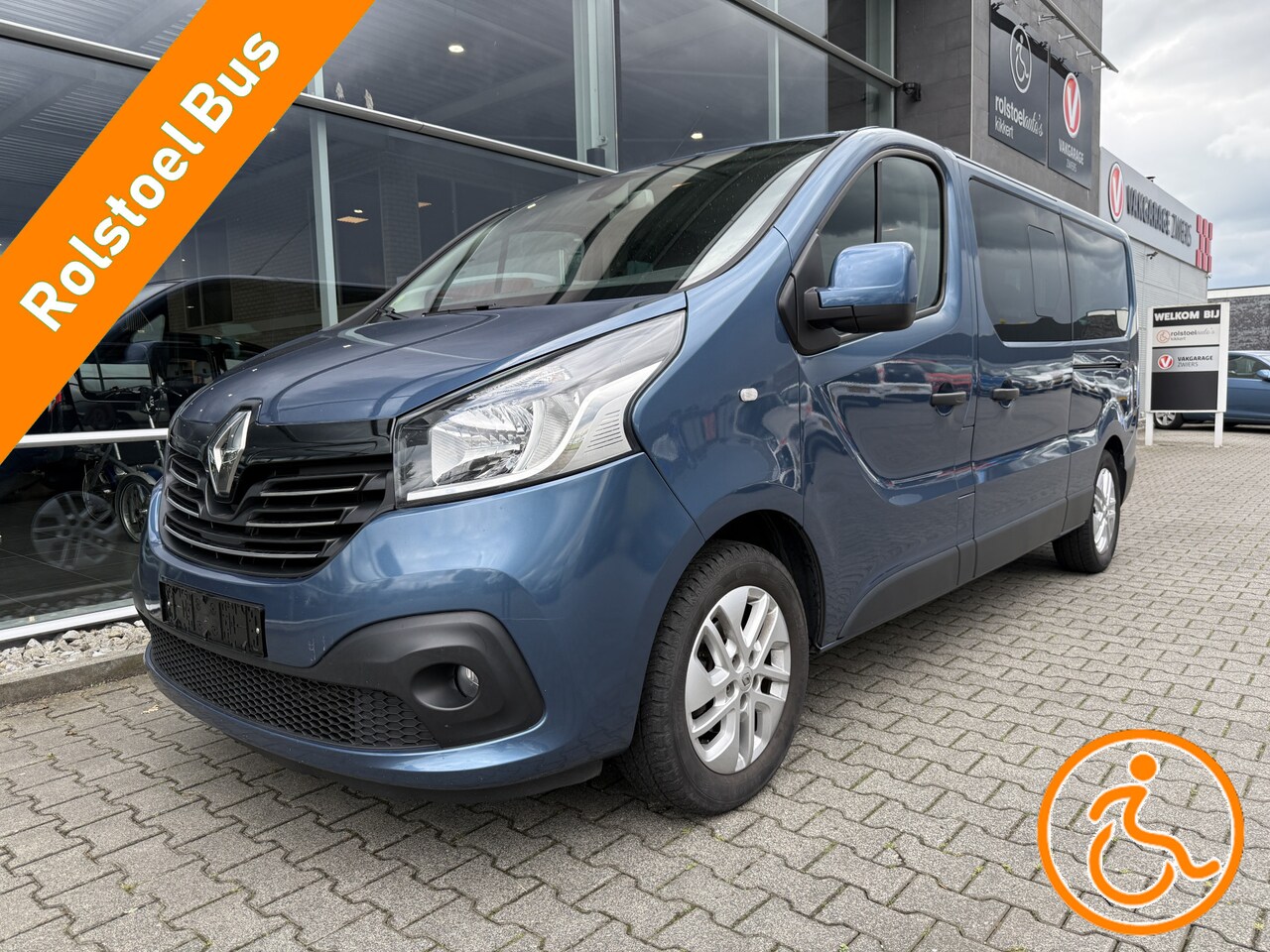 Renault Trafic - 4+1 Rolstoelbus 1.6 dCi T29 L2H1 Luxe Energy (Zeer nette 4+1 Rolstoelbus met 2 schuifdeure - AutoWereld.nl