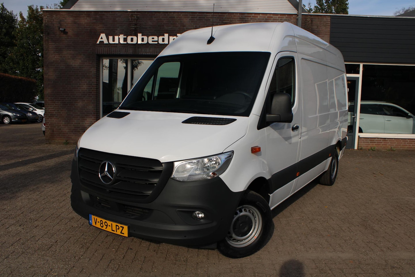 Mercedes-Benz Sprinter - MB 317 L2H2 360 CAMERA, Apple/Android carplay, Achteruitrijcamera, Cruise, bekleden laadru - AutoWereld.nl