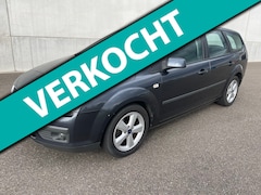 Ford Focus Wagon - 1.6-16V Futura airco nieuwe apk