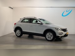 Volkswagen T-Roc - 1.5 TSI Style DSG Appconnect Parkeersensoren
