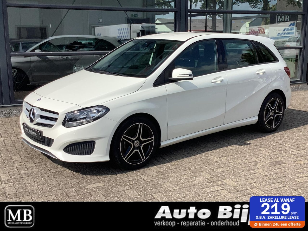 Mercedes-Benz B-klasse - 180 achteruitrijcamera, airco, stoelverwarming, trekhaak, - AutoWereld.nl