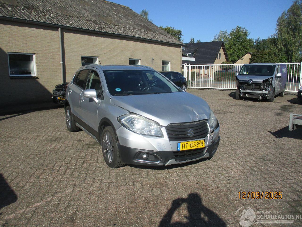 Suzuki SX4 S-Cross - 1.6 Exclusive REST BPM 725 EURO - AutoWereld.nl