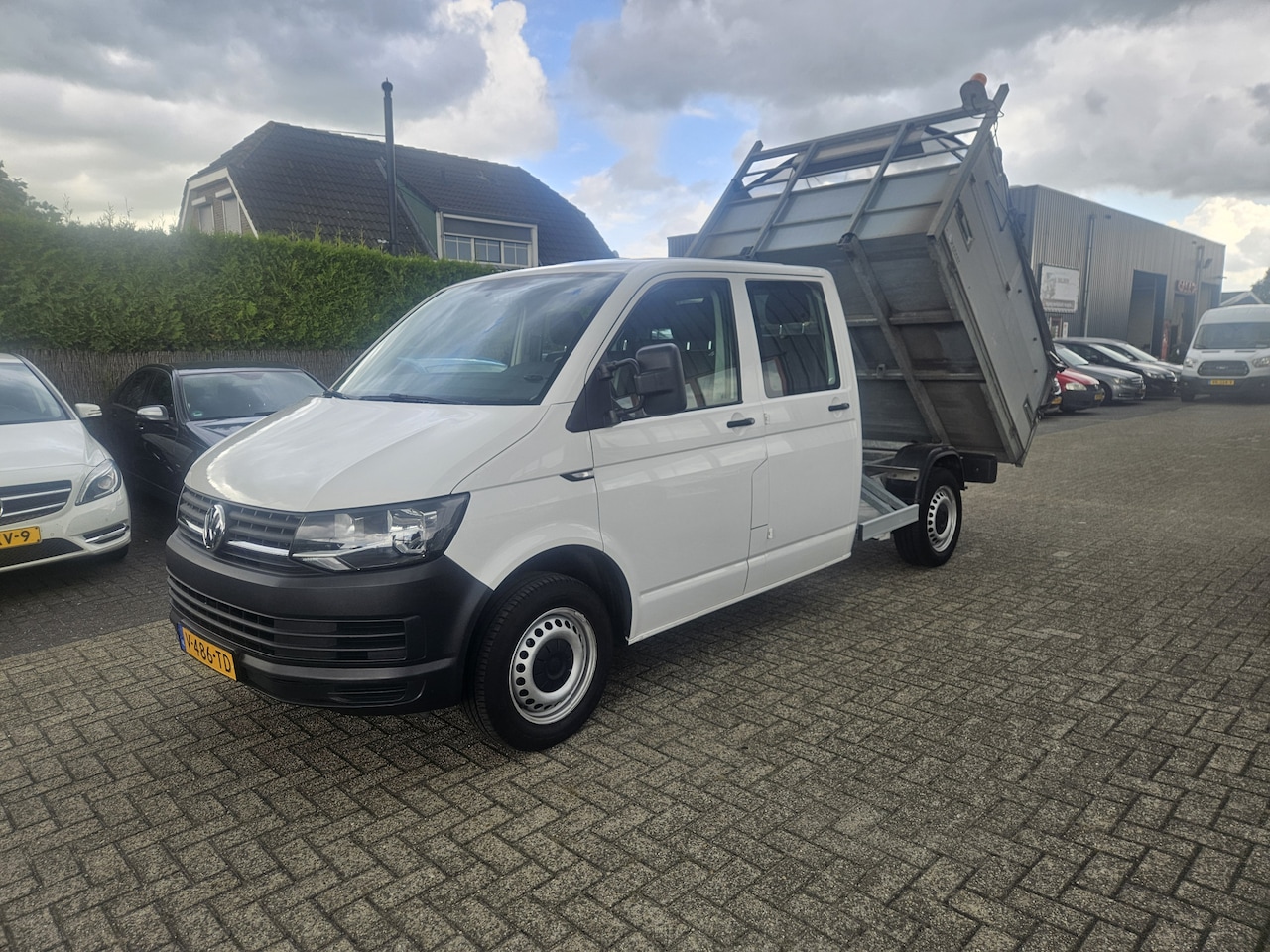 Volkswagen Transporter - 2.0 TDI L2H1 DC 2.0 TDI L2H1 DC - AutoWereld.nl