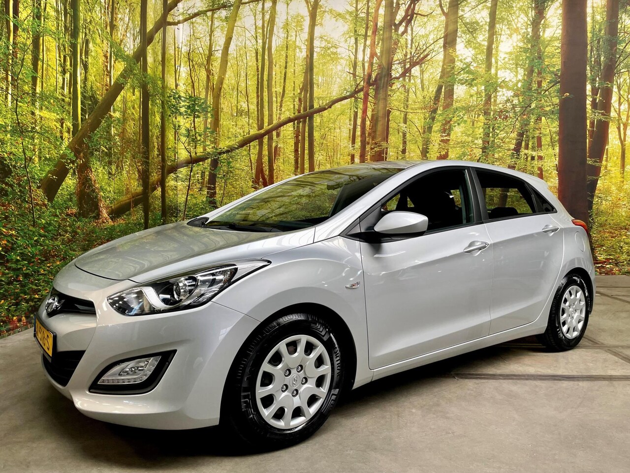 Hyundai i30 - 1.4 i-Motion 5-Deurs Airco Cruise Control LED Bluetooth Radio CD AUX USB - AutoWereld.nl