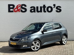 Skoda Fabia - 1.2 TSI First Edition Style Cruise control Airco Stoelverwarming Parkeersensoren voor / ac