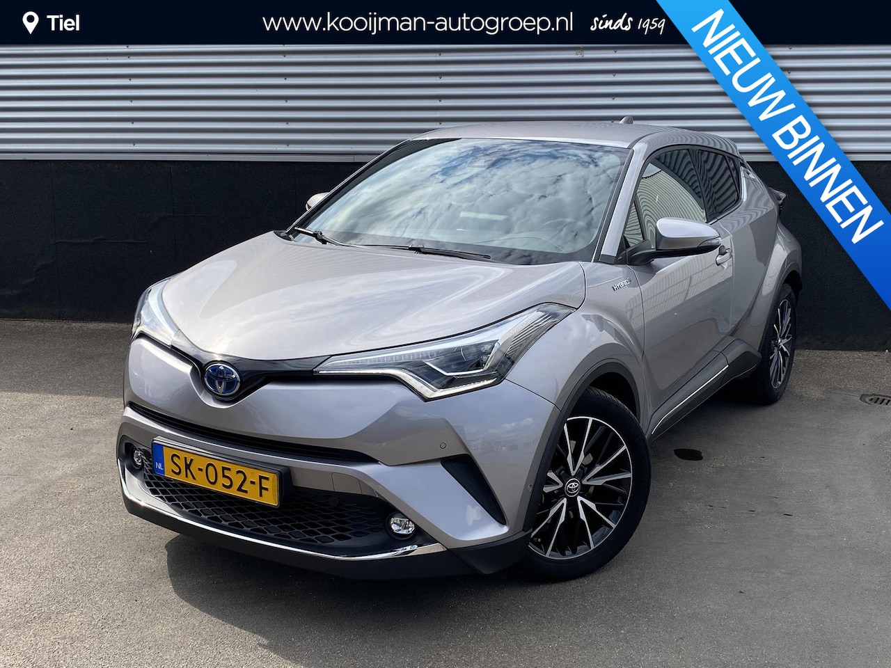 Toyota C-HR - 1.8 Hybrid Executive Nieuw geleverd en dealeronderhouden, 1e eign. Stoel- & Stuurwielverwa - AutoWereld.nl