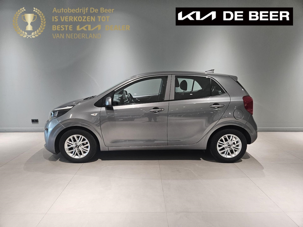 Kia Picanto - 1.0 MPi 67pk 4-zits DynamicLine airco/ BT/ Navi ACP - AutoWereld.nl