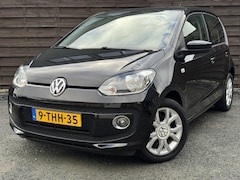 Volkswagen Up! - 1.0 High Up AUTOMAAT / Airco / Navigatie / LM