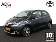 Toyota Aygo - 1.0 VVT-i x-play | Airco | Achteruitrijcamera | Bluetooth | Lichtmetalen velgen |