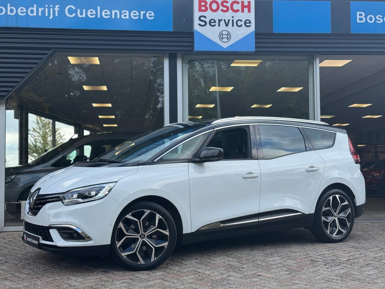 Renault Grand Scénic - TCe 140 Intens Pano / Head up / Full LED - AutoWereld.nl