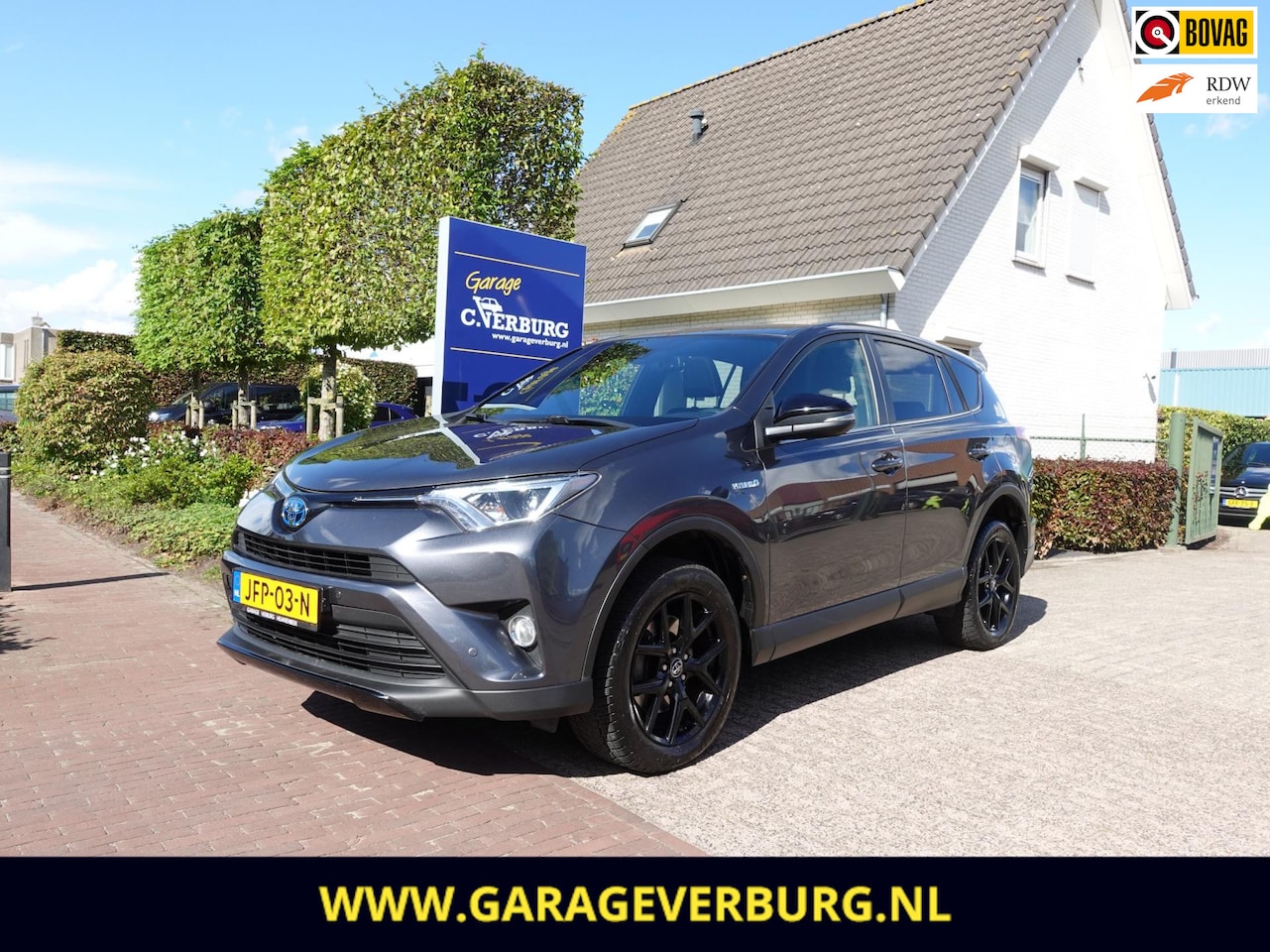Toyota RAV4 - 2.5 Hybrid Black editon 12-2018 (Navi,Camera,AdaptiveCruise,PDC,Keyless,Zonnedak) - AutoWereld.nl