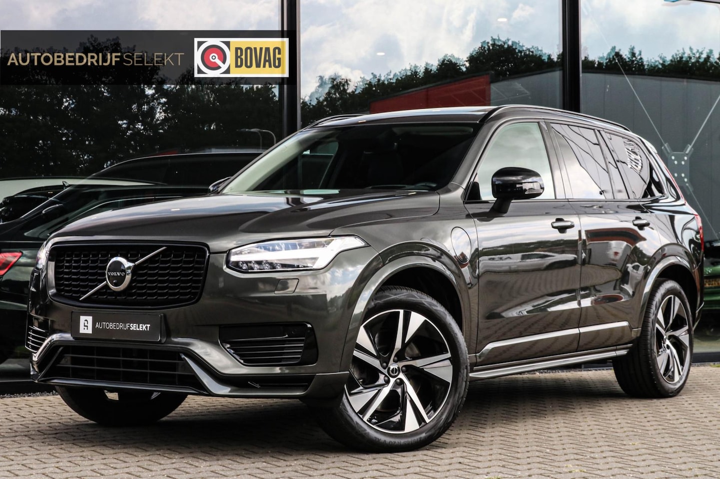 Volvo XC90 - 2.0 T8 Recharge AWD R-Design - PANO - LUCHTVERING - VOL!!! - AutoWereld.nl