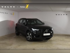 Volvo XC40 - B4 211PK Automaat Plus Dark / Navigatie / Harman Kardon / Stuur & Stoelverwarming / LM Vel
