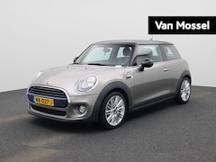 MINI Cooper - 1.5 Business | Navigatie | Camera | Climate Control | Stoelverwarming |
