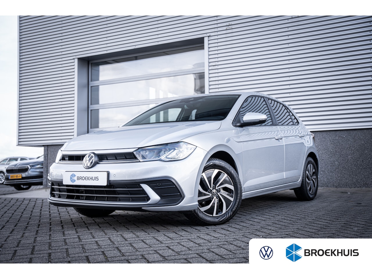 Volkswagen Polo - 1.0 TSI Life | Airco | Cruise control adaptief | Parkeersensor voor en achter - AutoWereld.nl