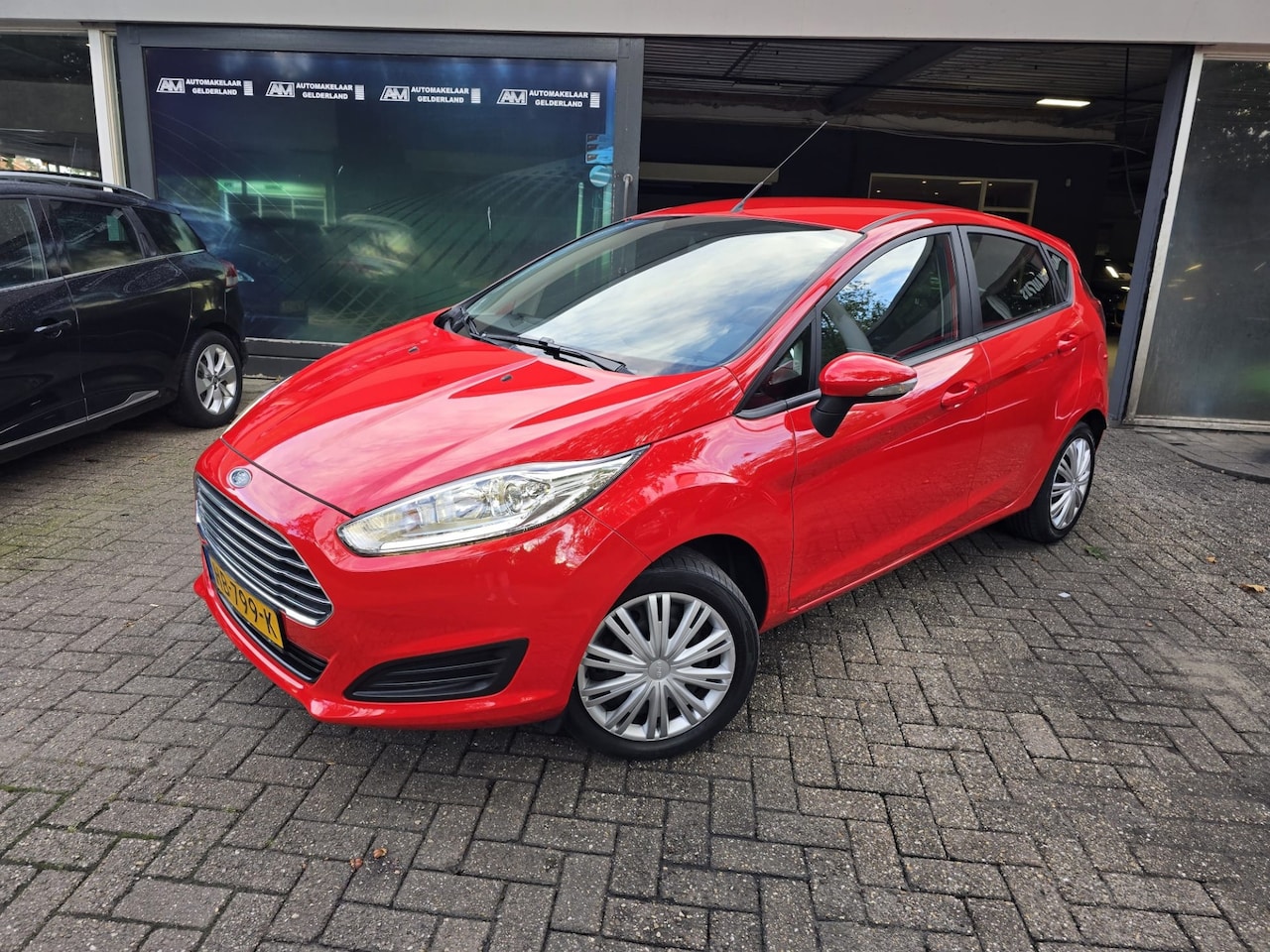 Ford Fiesta - 1.0 Style | 1E EIGENAAR | AIRCO | 12MND GARANTIE | NAVI | NW APK - AutoWereld.nl