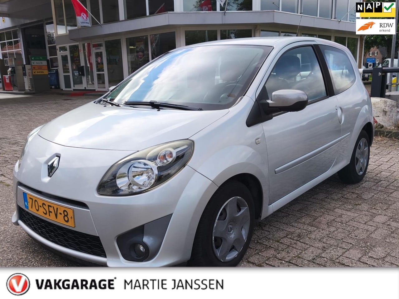 Renault Twingo - 1.2-16V Night & Day - AutoWereld.nl