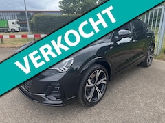 Audi Q3 Sportback - 45 TFSI quattro 3x S-Line Pano Matrix Memory Trekhaak Sfeer