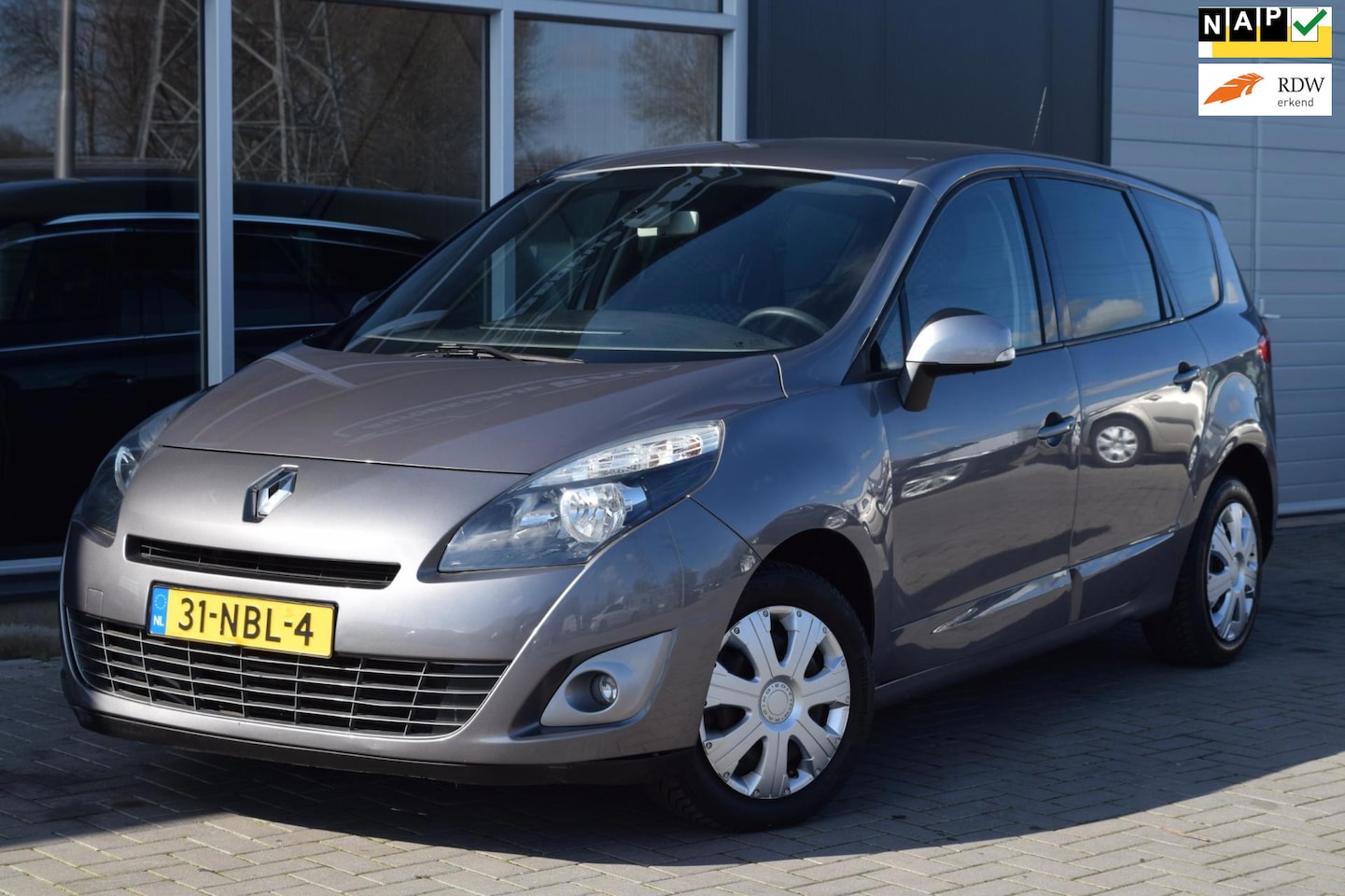 Renault Grand Scénic - 1.4 TCe Celsium | Clima | Navi | NAP + APK 4-2026 ! - AutoWereld.nl