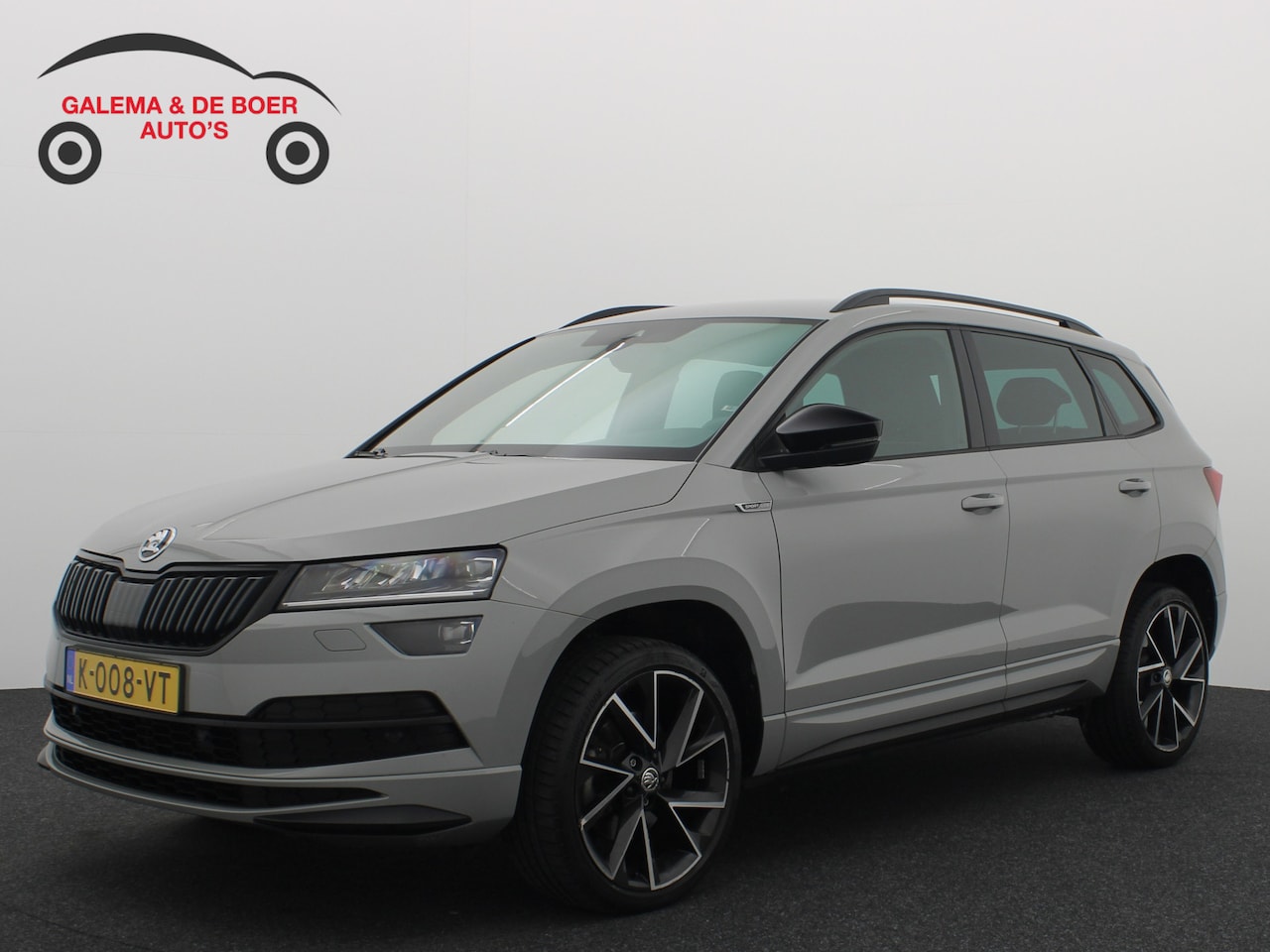 Skoda Karoq - 1.5 TSI ACT Sportline Business AUTOMAAT / FULL LED / KEYLESS / STOELVERW / STUURVERW / CAM - AutoWereld.nl