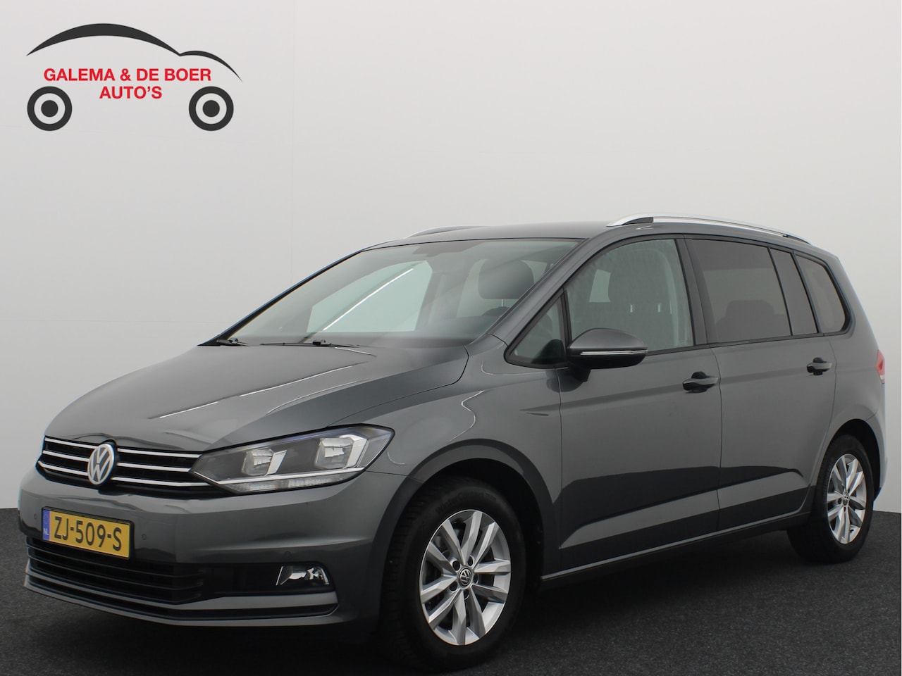 Volkswagen Touran - 1.5 TSI 150PK Comfortline Business 7p CAMERA / STOELVERW / DAB+ / ACC / PDC / BLUETOOTH / - AutoWereld.nl