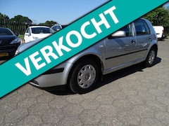 Volkswagen Golf - 1.6-16V Comfortline 5 DEURS