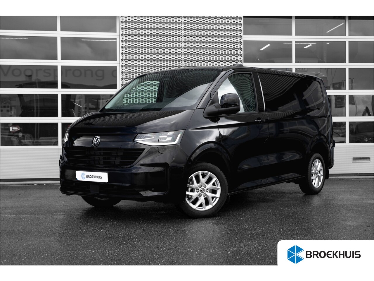 Volkswagen Transporter - 2.0 TDI L1H1 28 Bulli Bulli | L1 | 170 pk Automaat | Digitaal Display . - AutoWereld.nl