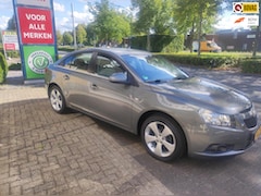 Chevrolet Cruze - 1.8 LT Z 4 DRS. complete uitvoering en dealeronderhouden