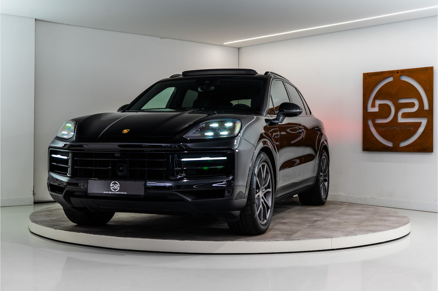 Porsche Cayenne - 3.0 E-Hybrid Facelift 470PK | Luchtvering | Pano | Bose | Chrono | Sfeer | 24 MND Garantie - AutoWereld.nl