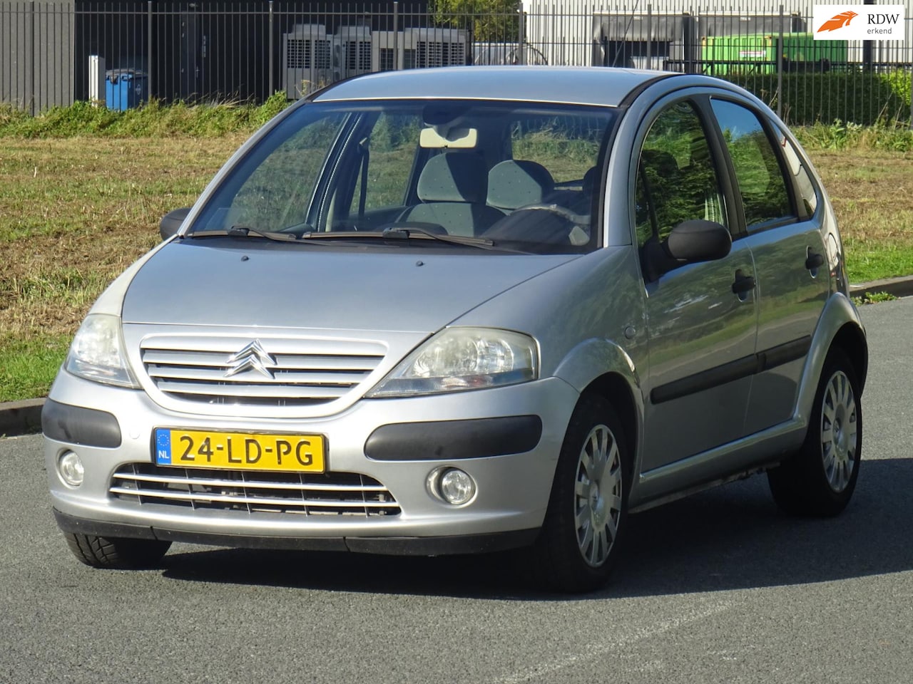 Citroën C3 - 1.4i Ligne Ambiance AUTOMAAT NAP/CLIMA/CRUISE/APK - AutoWereld.nl