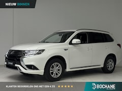Mitsubishi Outlander - 2.4 PHEV Pure | Camera | Cruise control | Stoelverwarming |