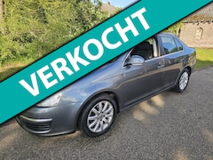 Volkswagen Jetta - 1.4 TSI Highline