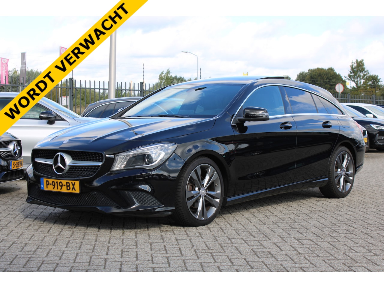 Mercedes-Benz CLA-klasse Shooting Brake - 180 AUT7 Ambition PANORAMADAK NAVI XENON 18'' - AutoWereld.nl