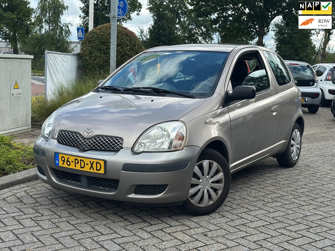 Toyota Yaris - 1.3 VVT-i Idols 1.3 VVT-i Idols nieuwe apk - AutoWereld.nl