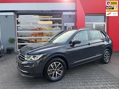 Volkswagen Tiguan - 1.4 TSI eHybrid Business+ Trekhaak, Pano dak