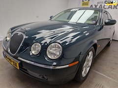 Jaguar S-type - 3.0 V6 Executive FRISSE NETTE AUTO AUTOMAAT RIJD PERFECT