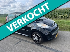 Peugeot 107 - 1.0-12V XS