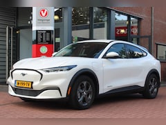 Ford Mustang Mach-E - 75kWh | 18X op Voorraad | Carplay | Camera | Adaptive Cruise & Climate Control | Stoel & S
