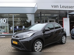 Toyota Aygo X - PLAY AIRCO PARKEERCAMERA AD-CRUISE APPLE/ANDROID EL-RAMEN&SPIEGELS