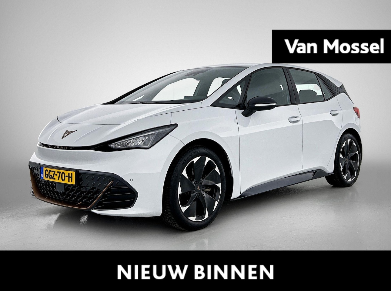 CUPRA Born - Impulse 62 kWh Aut. | Navigatie | Camera | Adaptive Cruise | Stoelverwarming | LMV | DAB | - AutoWereld.nl