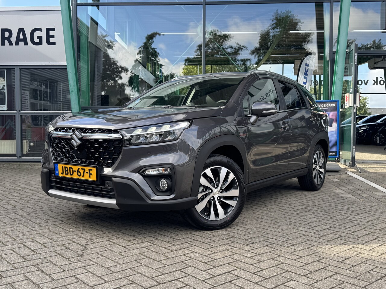 Suzuki S-Cross - 1.4 Boosterjet Style Smart Hybrid 111pk | Panorama dak | 360 camera | Navigatie | Cruise c - AutoWereld.nl