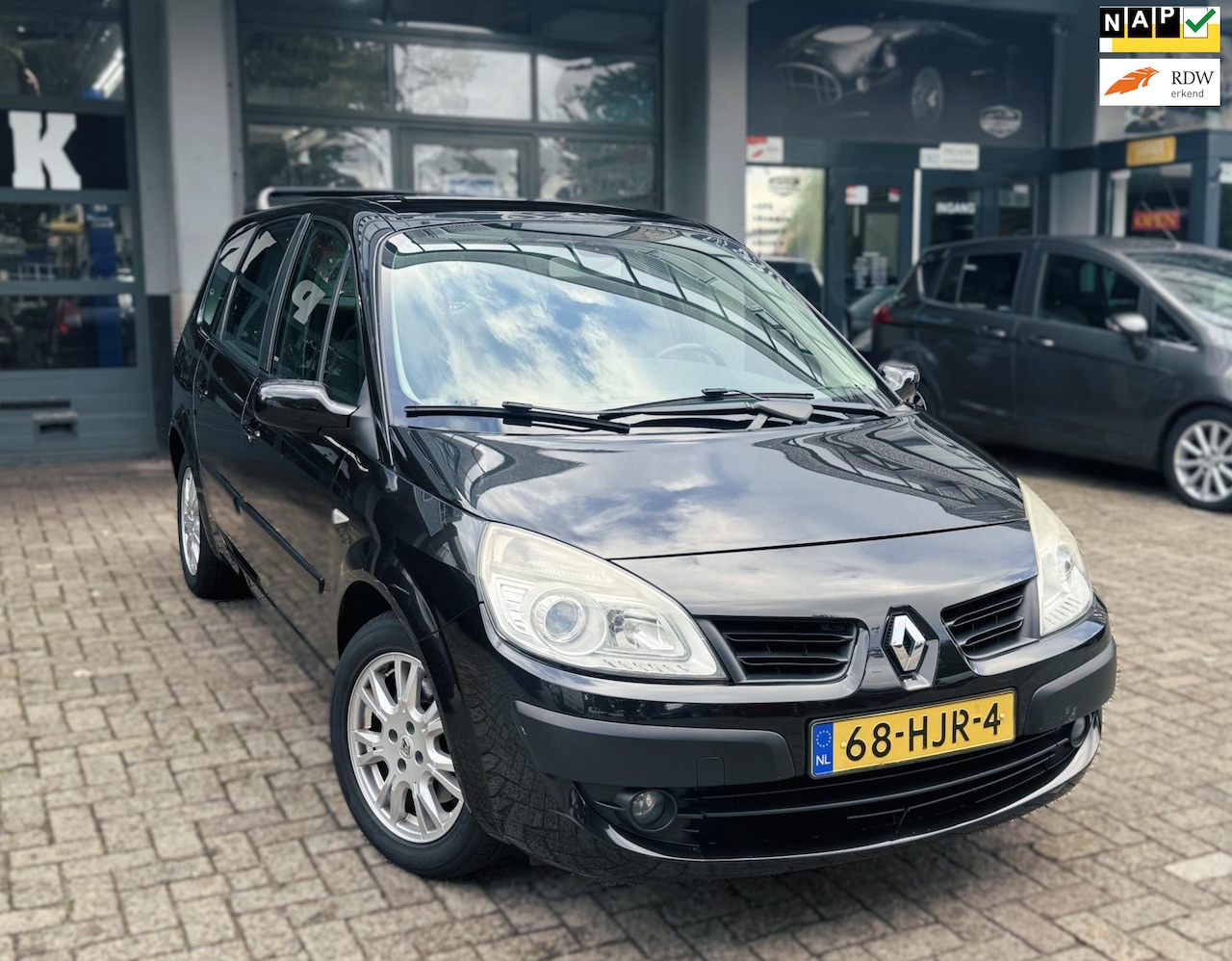 Renault Grand Scénic - 2.0-16V Business Line | PANO | AIRCO | CRUISE | TREKHAAK | NAP |APK. - AutoWereld.nl